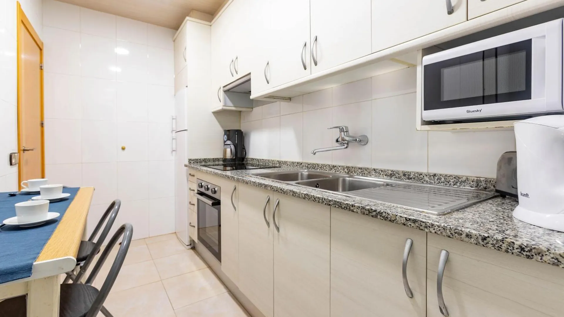 Rnet - Madrid 33 - Roses Costa Brava Apartment 0*,  Spain